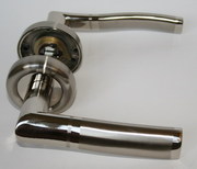 межкомнатные ручки и замки