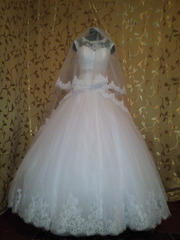 Шикарное, очень нежное свадебное платье